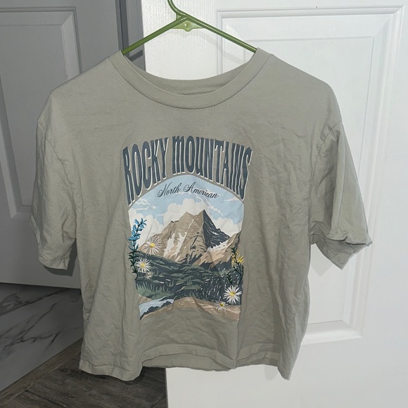 Tops - Rocky Mountains T-Shirt